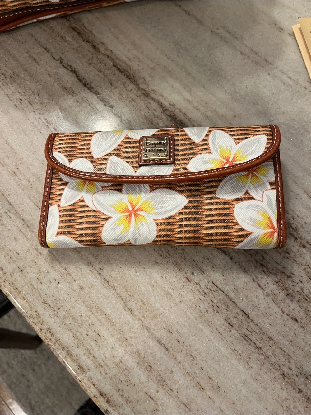 Dooney & Bourke nwot dooney